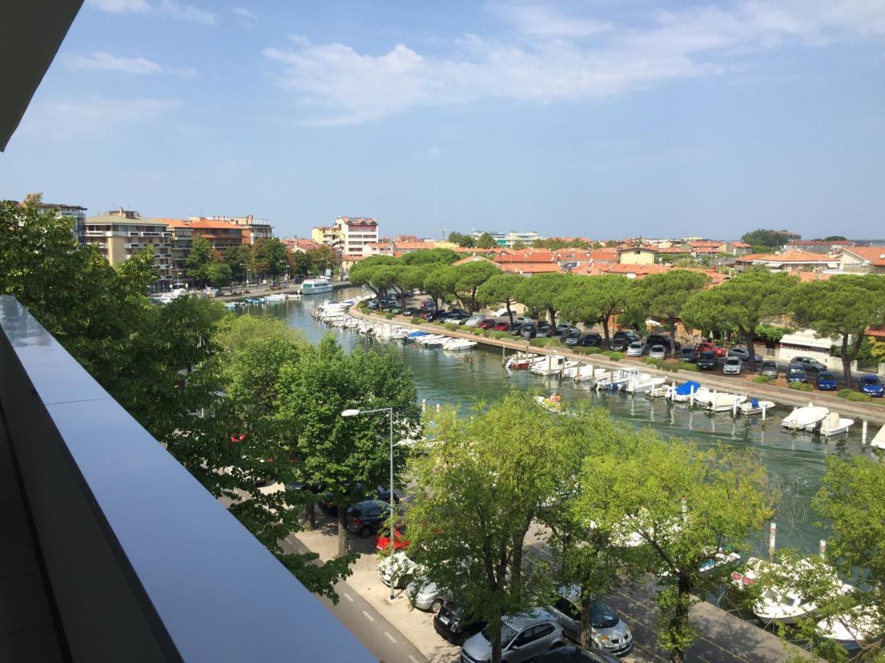 Aparthotel Miramare Градо Екстериор снимка
