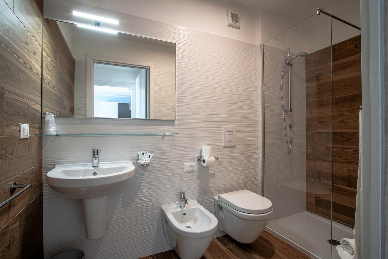 Aparthotel Miramare Градо Екстериор снимка
