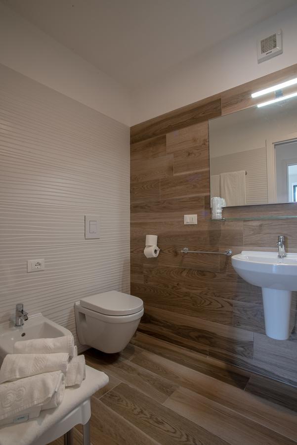 Aparthotel Miramare Градо Екстериор снимка