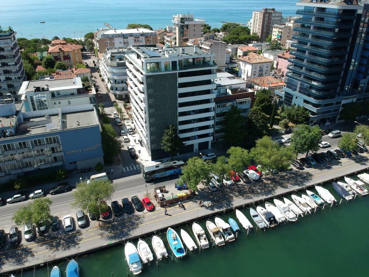 Aparthotel Miramare Градо Екстериор снимка